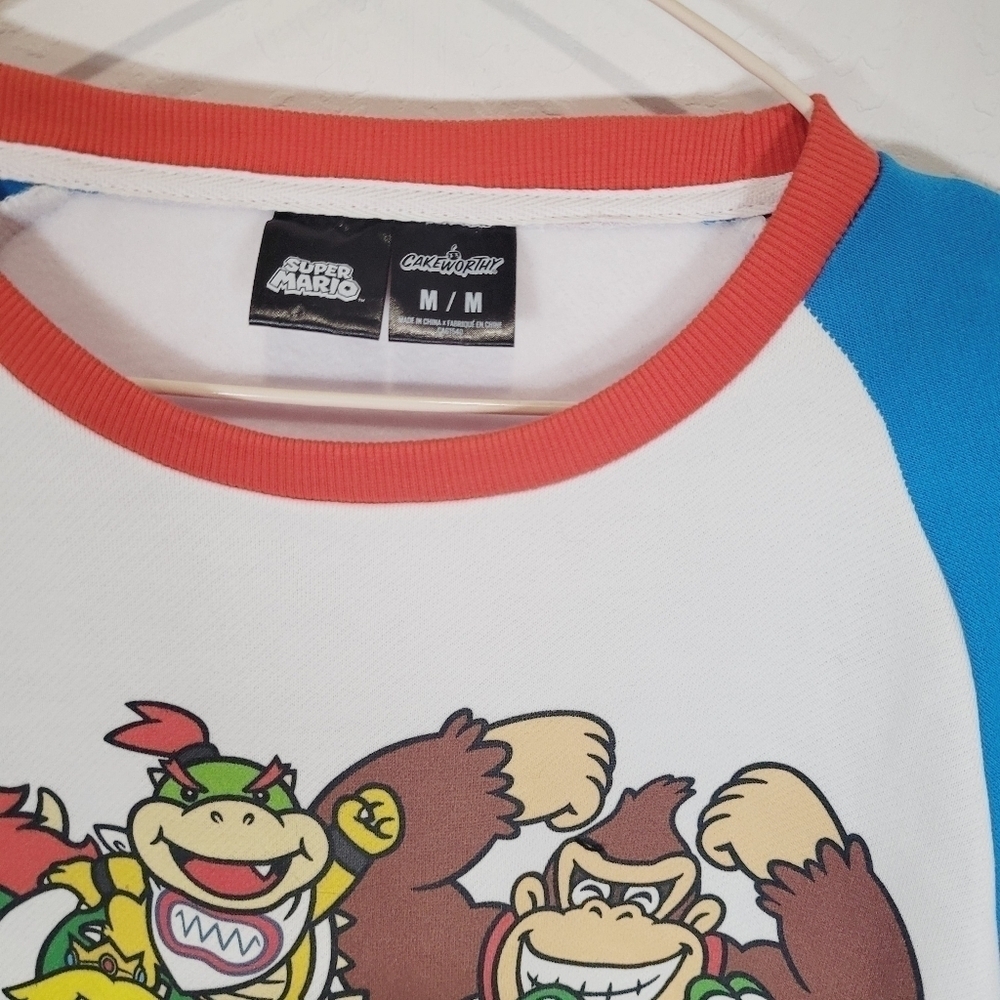 Cakeworthy Super Mario Bros fleece Crewneck Seater - Picture 2 of 6